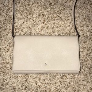 Tan Kate Spade Side purse.